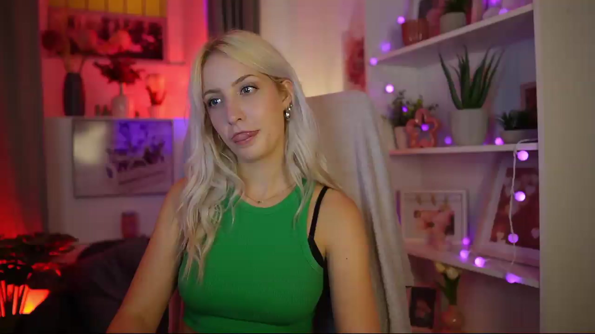 Gallery image thumbnail from Lucy_Cutie's myfreecams stream on, 08/08/2026, 22:02 image 3 of 20