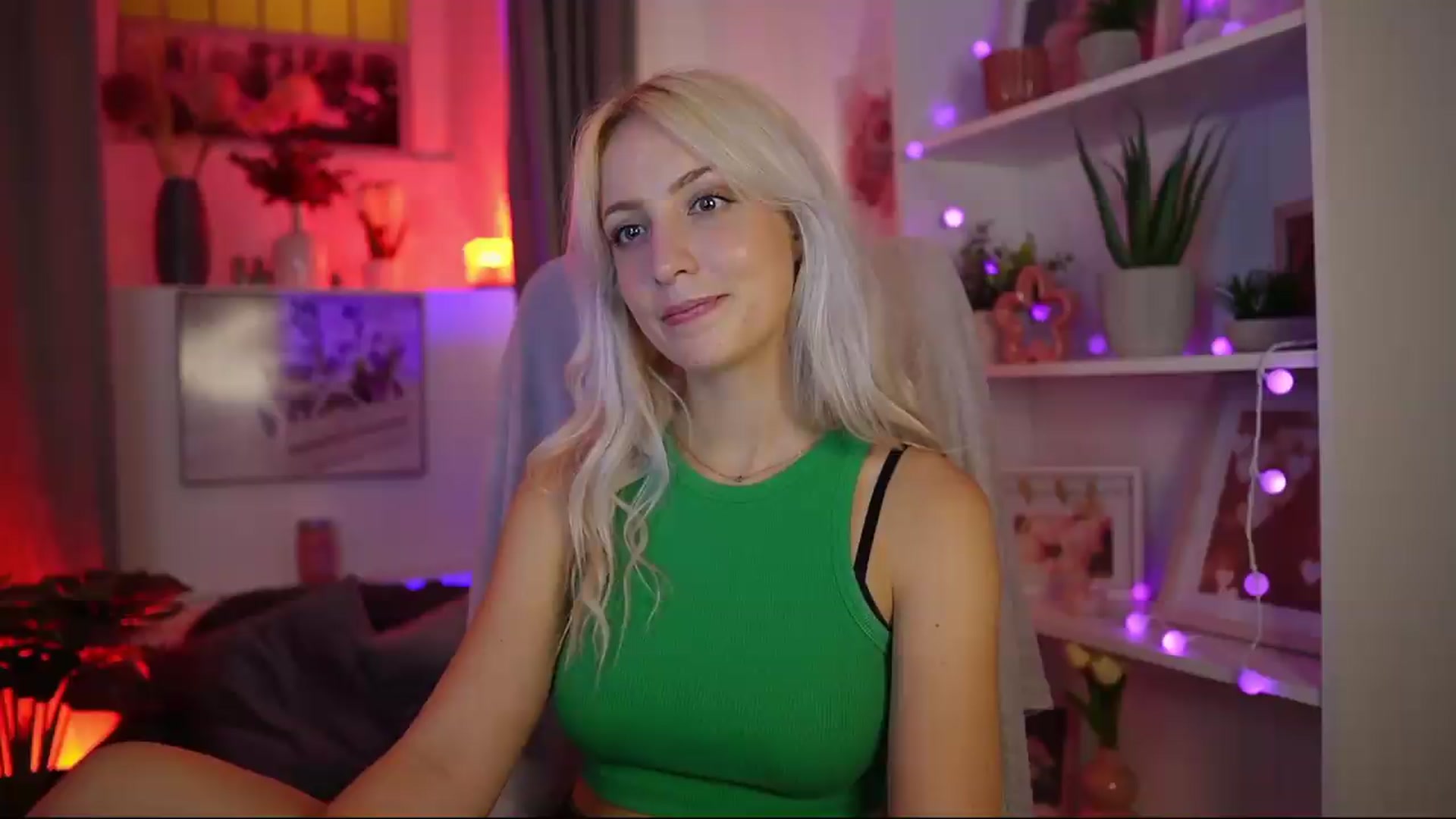 Gallery image thumbnail from Lucy_Cutie's myfreecams stream on, 08/08/2026, 22:02 image 20 of 20