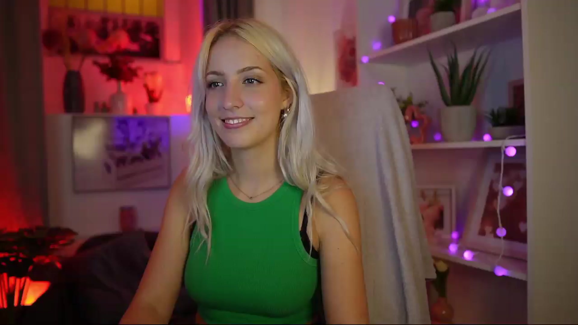Gallery image thumbnail from Lucy_Cutie's myfreecams stream on, 08/08/2026, 22:02 image 1 of 20