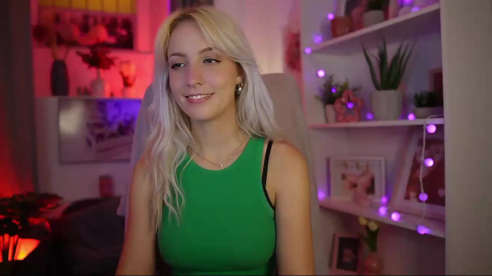 Gallery image thumbnail from Lucy_Cutie's myfreecams stream on, 08/08/2026, 23:44 image 1 of 20