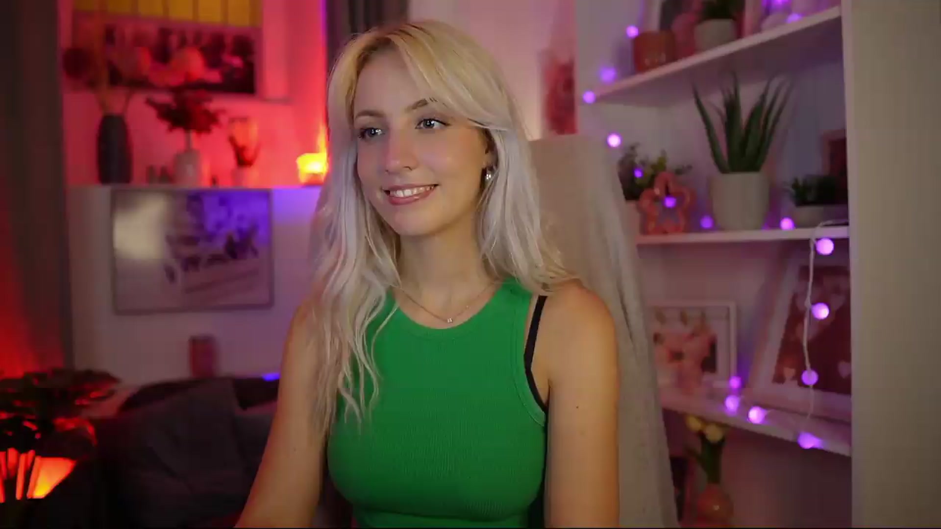 Gallery image thumbnail from Lucy_Cutie's myfreecams stream on, 08/08/2026, 23:44 image 3 of 20