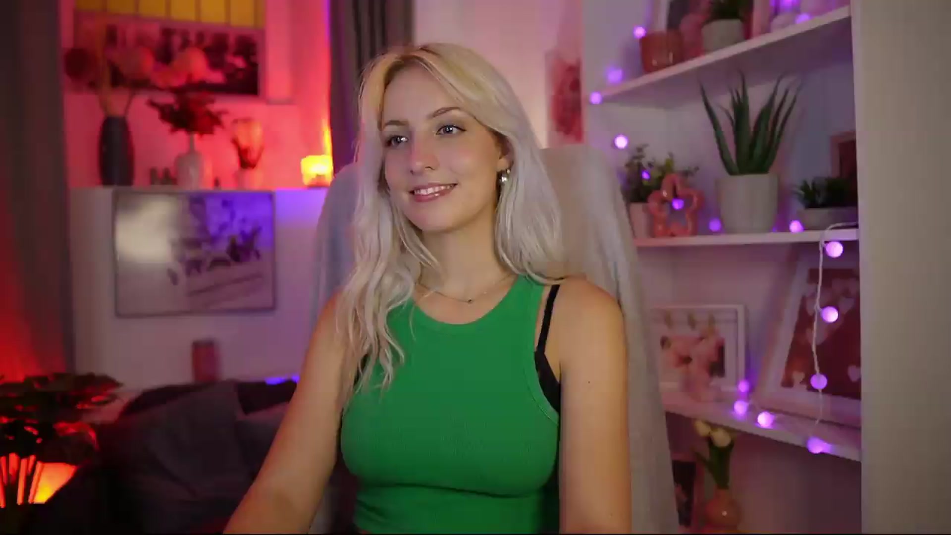 Gallery image thumbnail from Lucy_Cutie's myfreecams stream on, 08/08/2026, 23:44 image 15 of 20