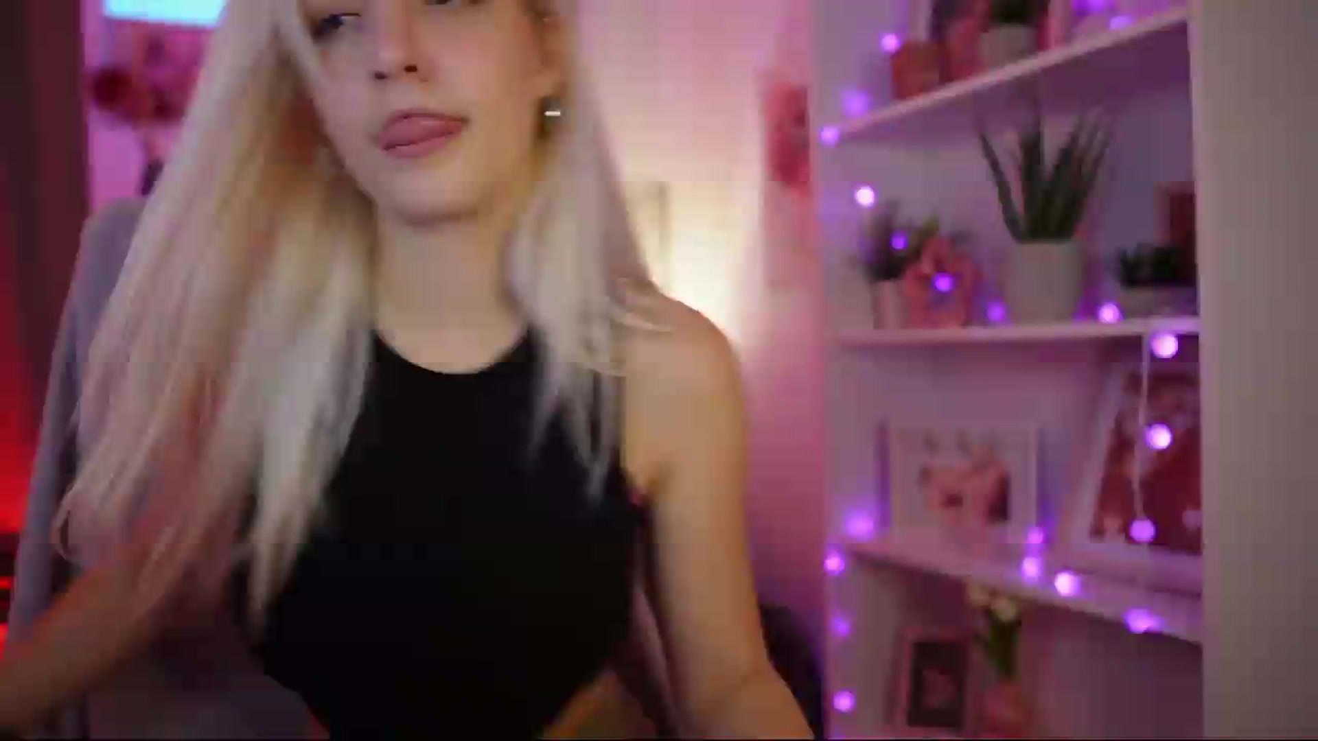 Gallery image thumbnail from Lucy_Cutie's myfreecams stream on, 08/09/2026, 18:06 image 9 of 20