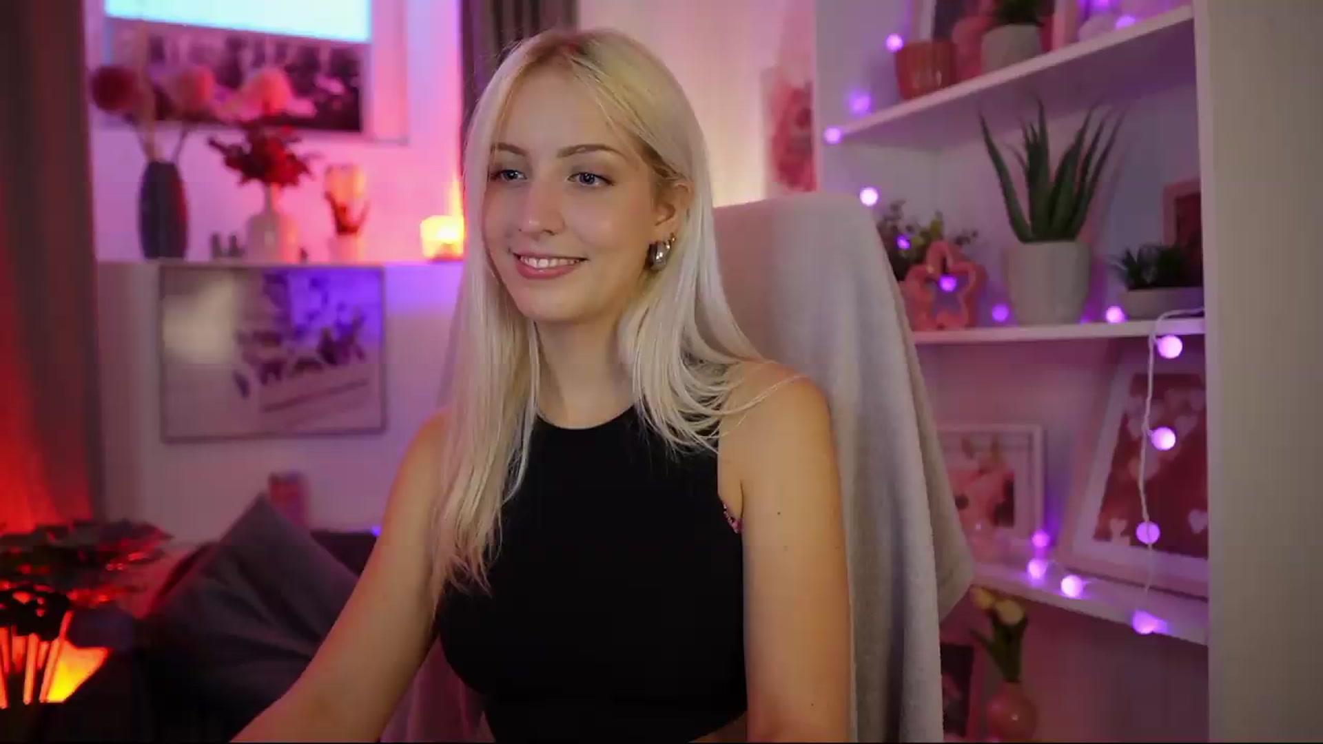 Gallery image thumbnail from Lucy_Cutie's myfreecams stream on, 08/09/2026, 18:06 image 3 of 20