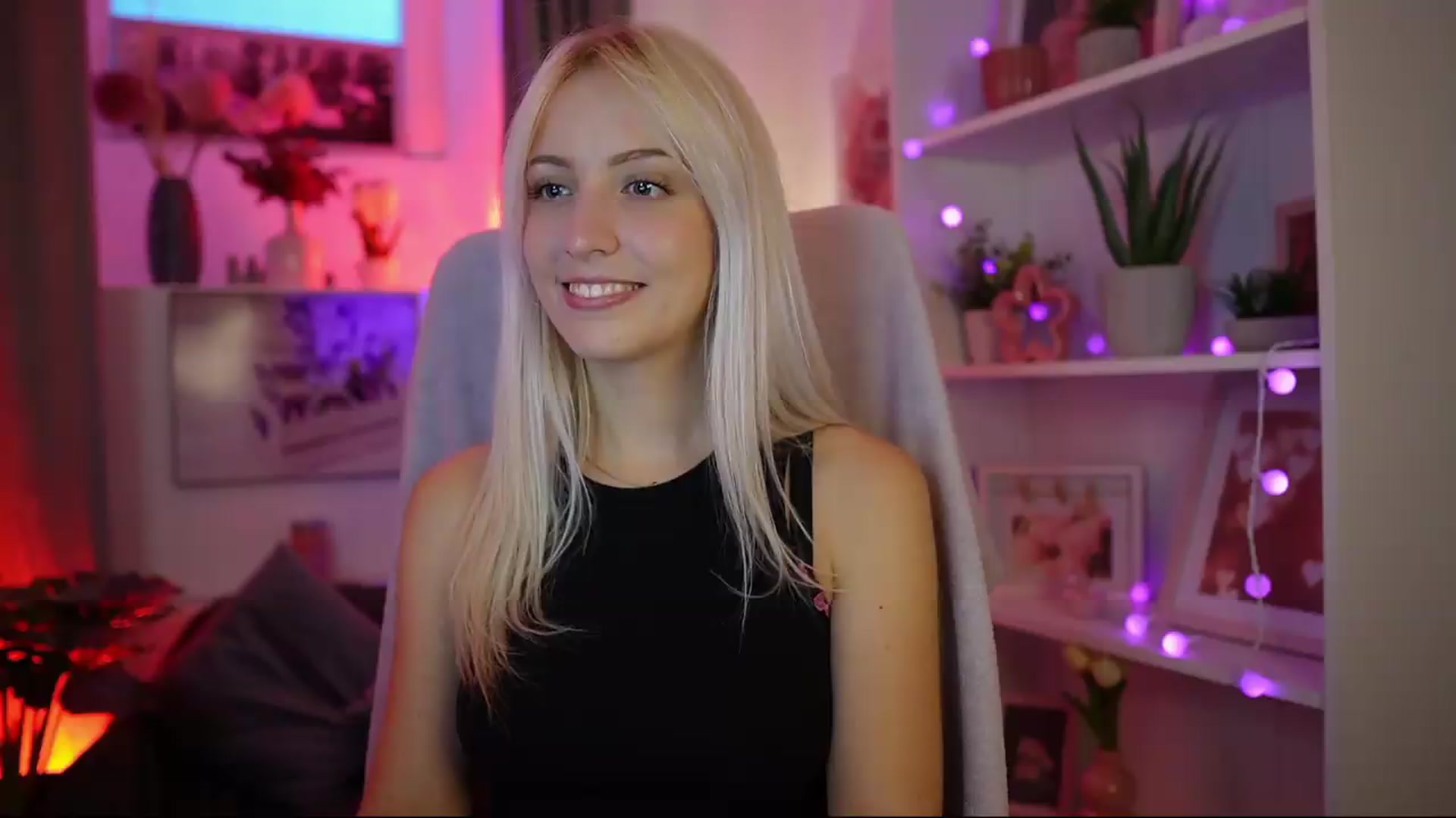 Gallery image thumbnail from Lucy_Cutie's myfreecams stream on, 08/09/2026, 18:06 image 15 of 20