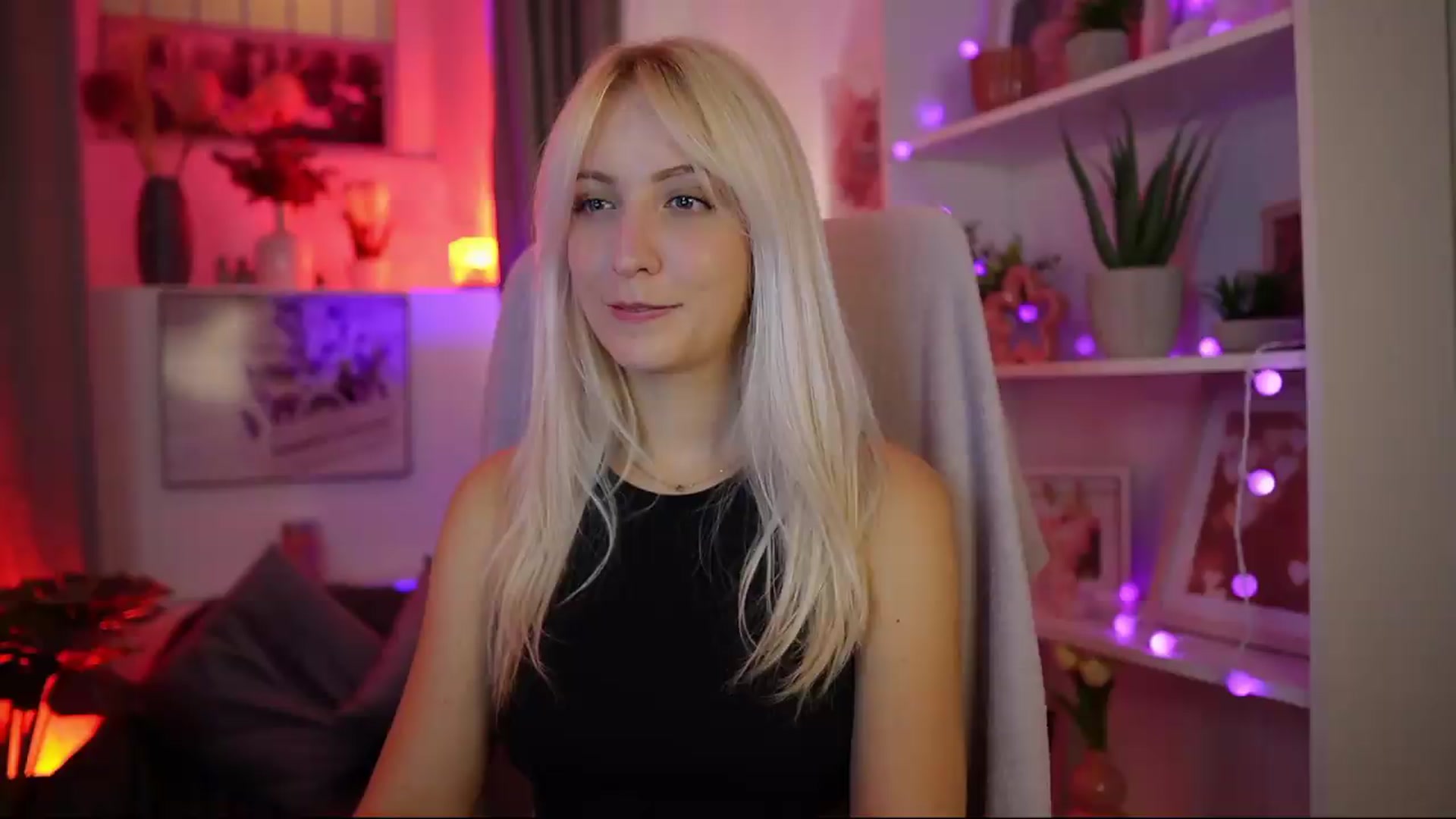 Gallery image thumbnail from Lucy_Cutie's myfreecams stream on, 08/09/2026, 18:42 image 10 of 20