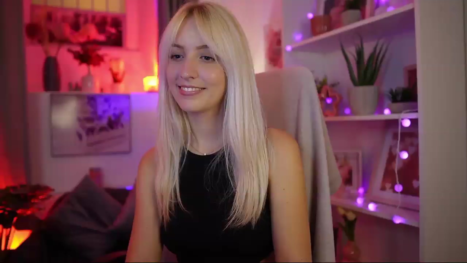Gallery image thumbnail from Lucy_Cutie's myfreecams stream on, 08/09/2026, 18:42 image 12 of 20