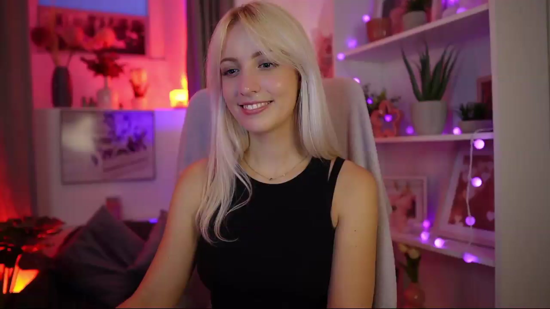Gallery image thumbnail from Lucy_Cutie's myfreecams stream on, 08/09/2026, 18:42 image 2 of 20