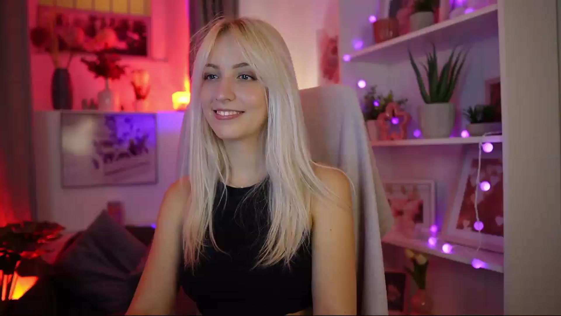 Gallery image thumbnail from Lucy_Cutie's myfreecams stream on, 08/09/2026, 18:42 image 15 of 20