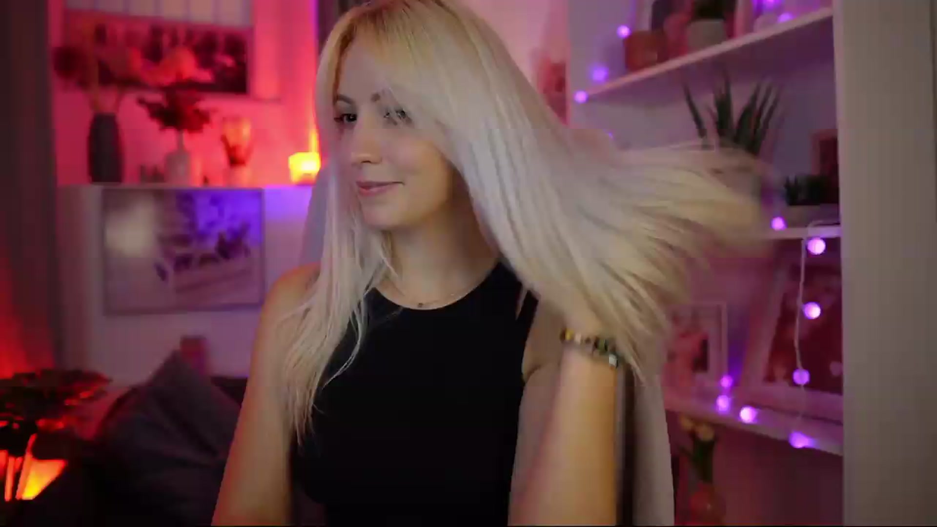 Gallery image thumbnail from Lucy_Cutie's myfreecams stream on, 08/09/2026, 18:42 image 7 of 20