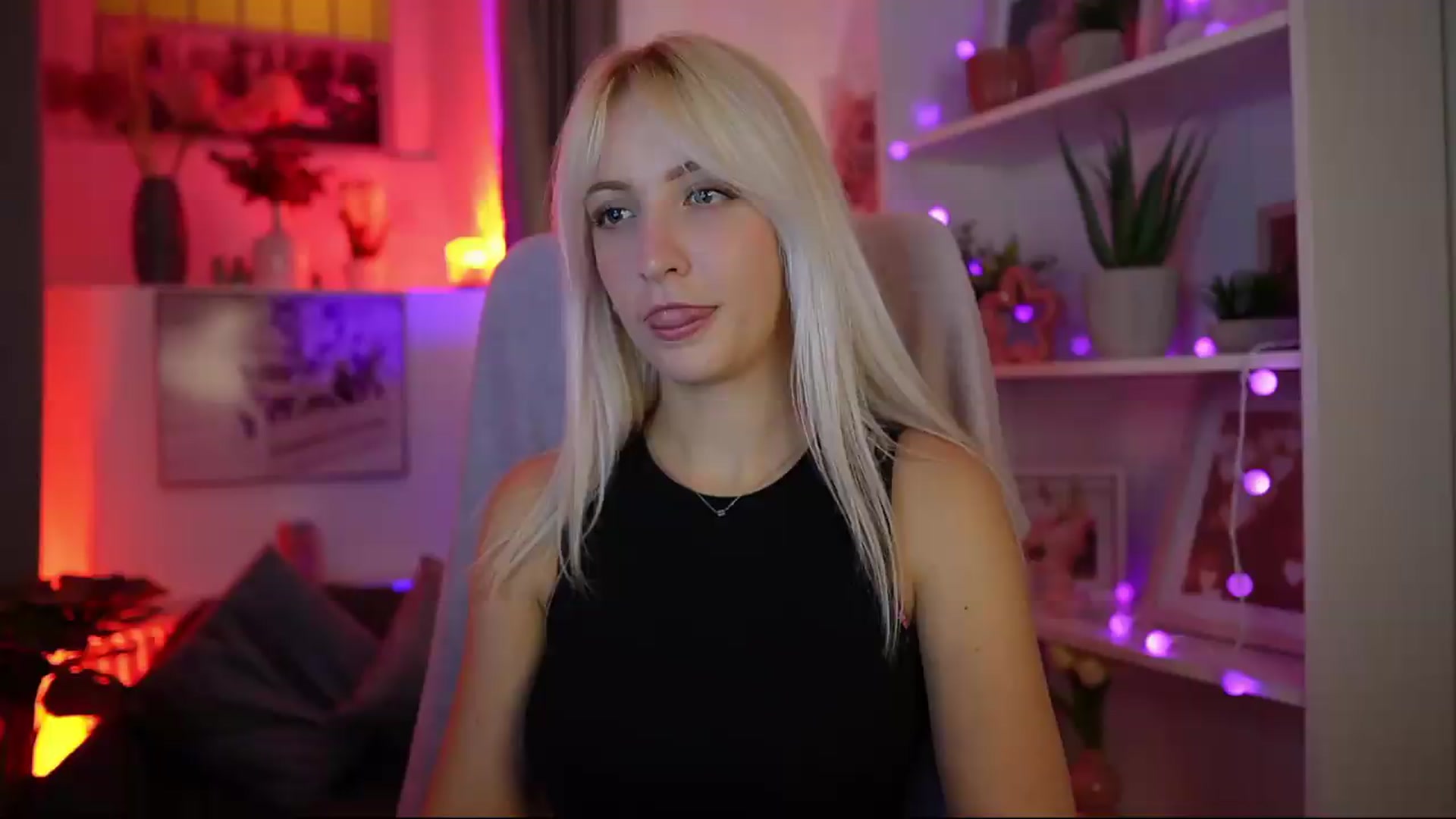 Gallery image thumbnail from Lucy_Cutie's myfreecams stream on, 08/09/2026, 19:06 image 8 of 20