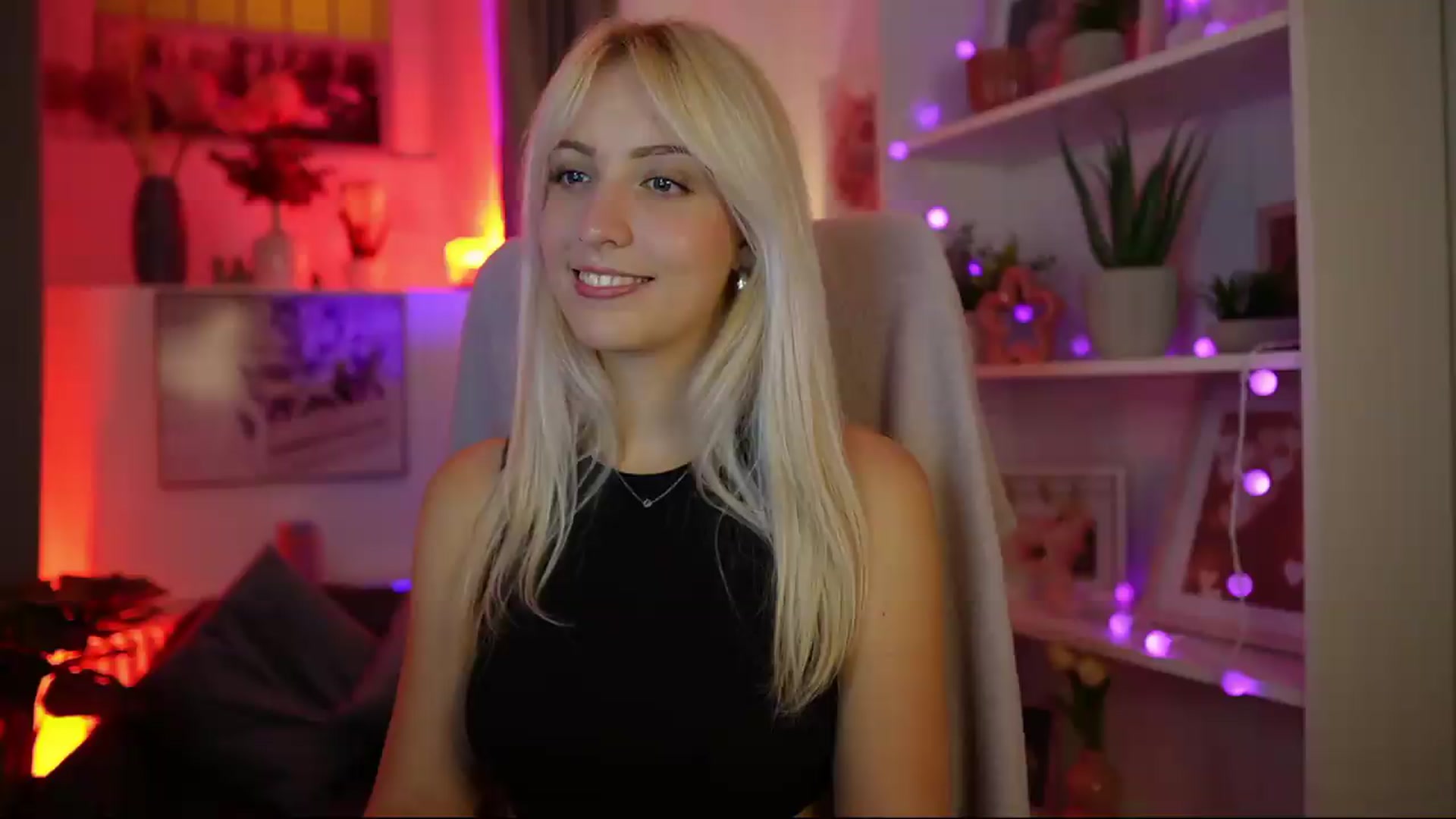 Gallery image thumbnail from Lucy_Cutie's myfreecams stream on, 08/09/2026, 19:06 image 4 of 20