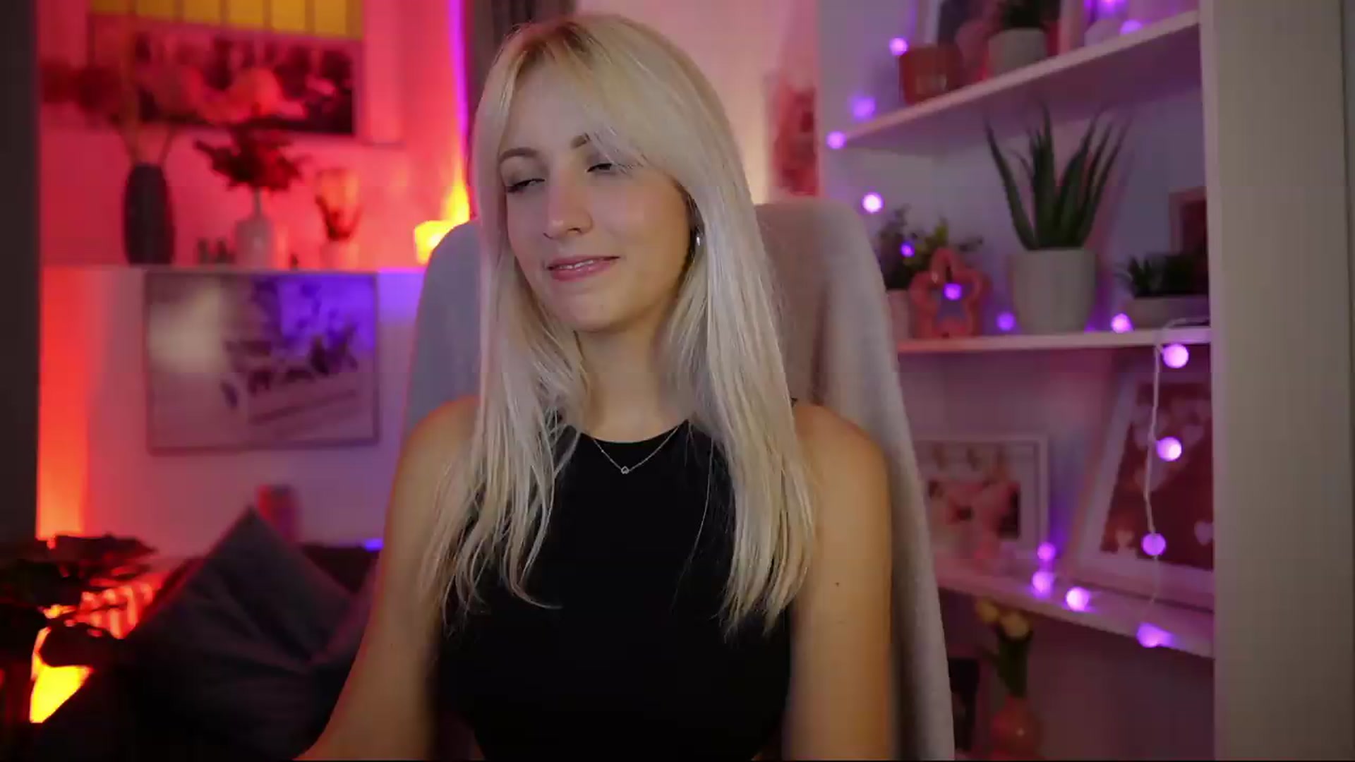 Gallery image thumbnail from Lucy_Cutie's myfreecams stream on, 08/09/2026, 19:06 image 2 of 20