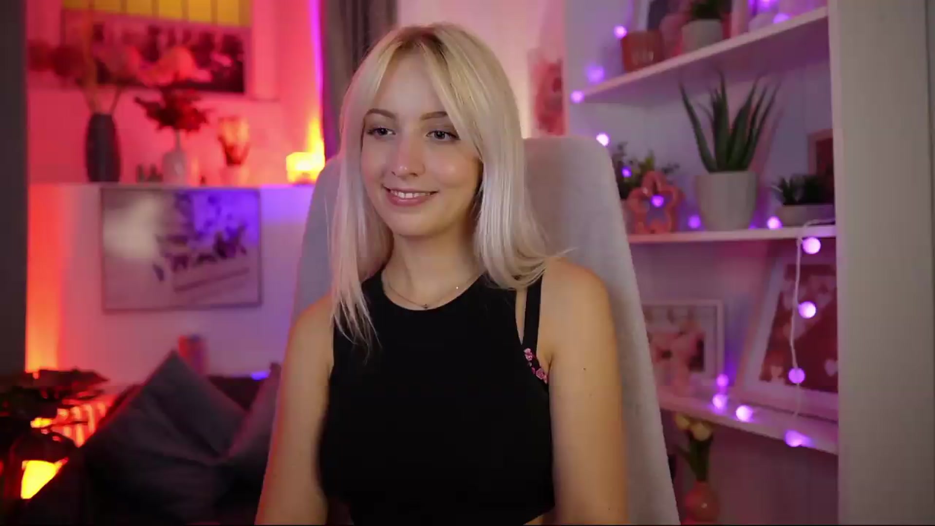 Gallery image thumbnail from Lucy_Cutie's myfreecams stream on, 08/09/2026, 20:02 image 13 of 20