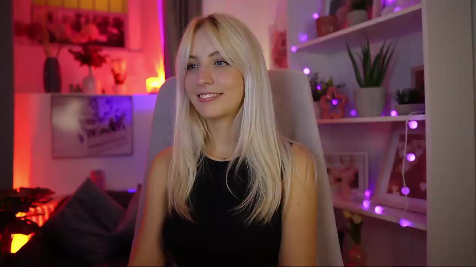 Gallery image thumbnail from Lucy_Cutie's myfreecams stream on, 08/09/2026, 20:02 image 18 of 20