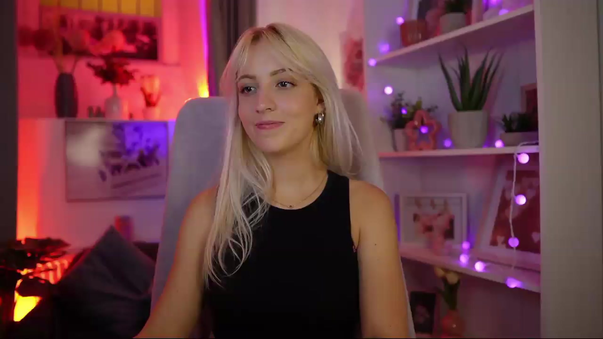 Gallery image thumbnail from Lucy_Cutie's myfreecams stream on, 08/09/2026, 20:02 image 10 of 20