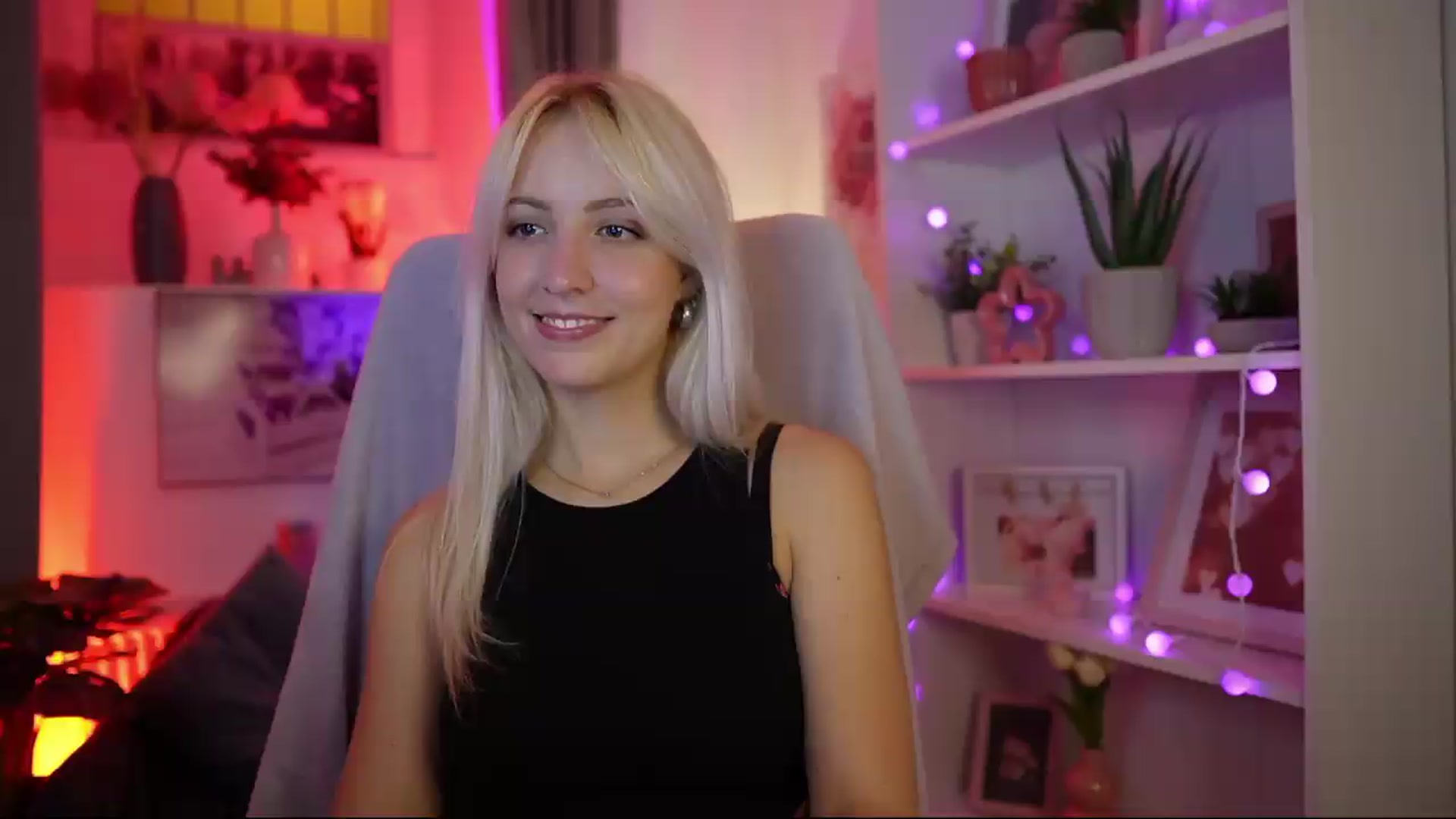Gallery image thumbnail from Lucy_Cutie's myfreecams stream on, 08/09/2026, 20:40 image 1 of 20