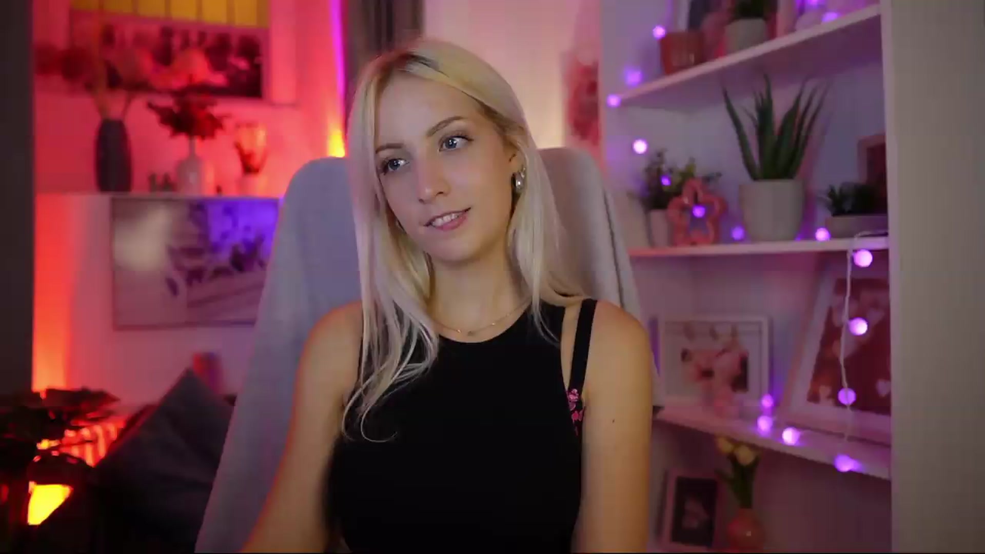 Gallery image thumbnail from Lucy_Cutie's myfreecams stream on, 08/09/2026, 21:24 image 6 of 20