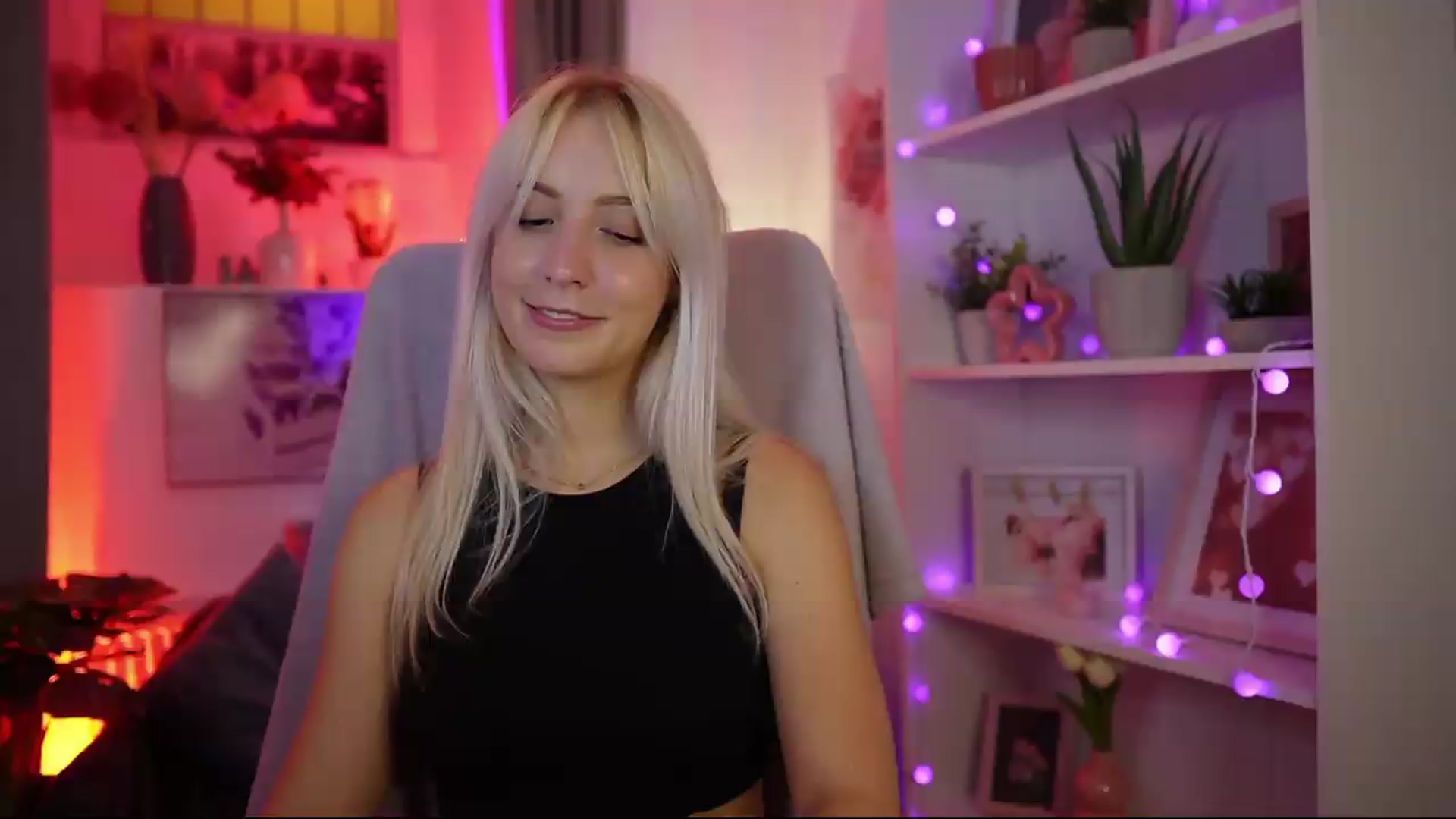 Gallery image thumbnail from Lucy_Cutie's myfreecams stream on, 08/09/2026, 21:24 image 20 of 20