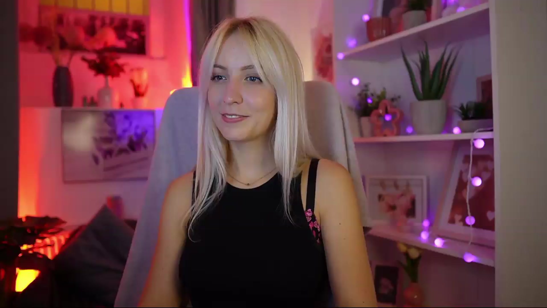 Gallery image thumbnail from Lucy_Cutie's myfreecams stream on, 08/09/2026, 21:24 image 4 of 20