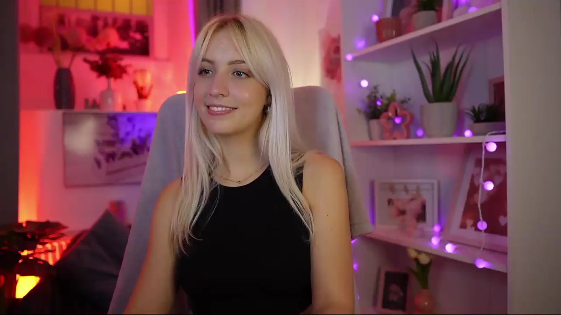 Gallery image thumbnail from Lucy_Cutie's myfreecams stream on, 08/09/2026, 21:24 image 13 of 20