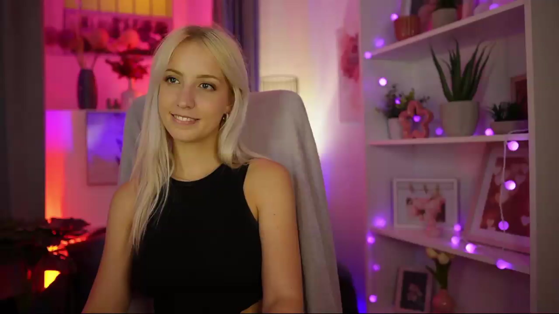 Gallery image thumbnail from Lucy_Cutie's myfreecams stream on, 08/12/2026, 19:54 image 20 of 20