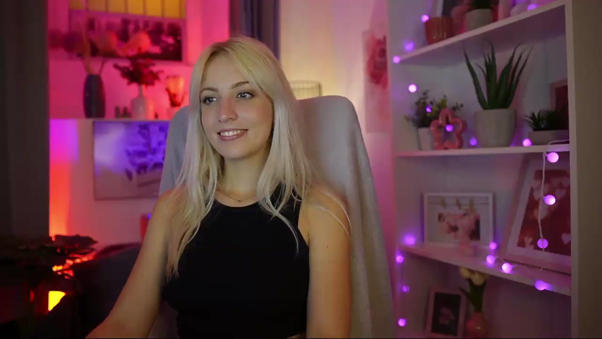 Gallery image thumbnail from Lucy_Cutie's myfreecams stream on, 08/12/2026, 20:47 image 5 of 20