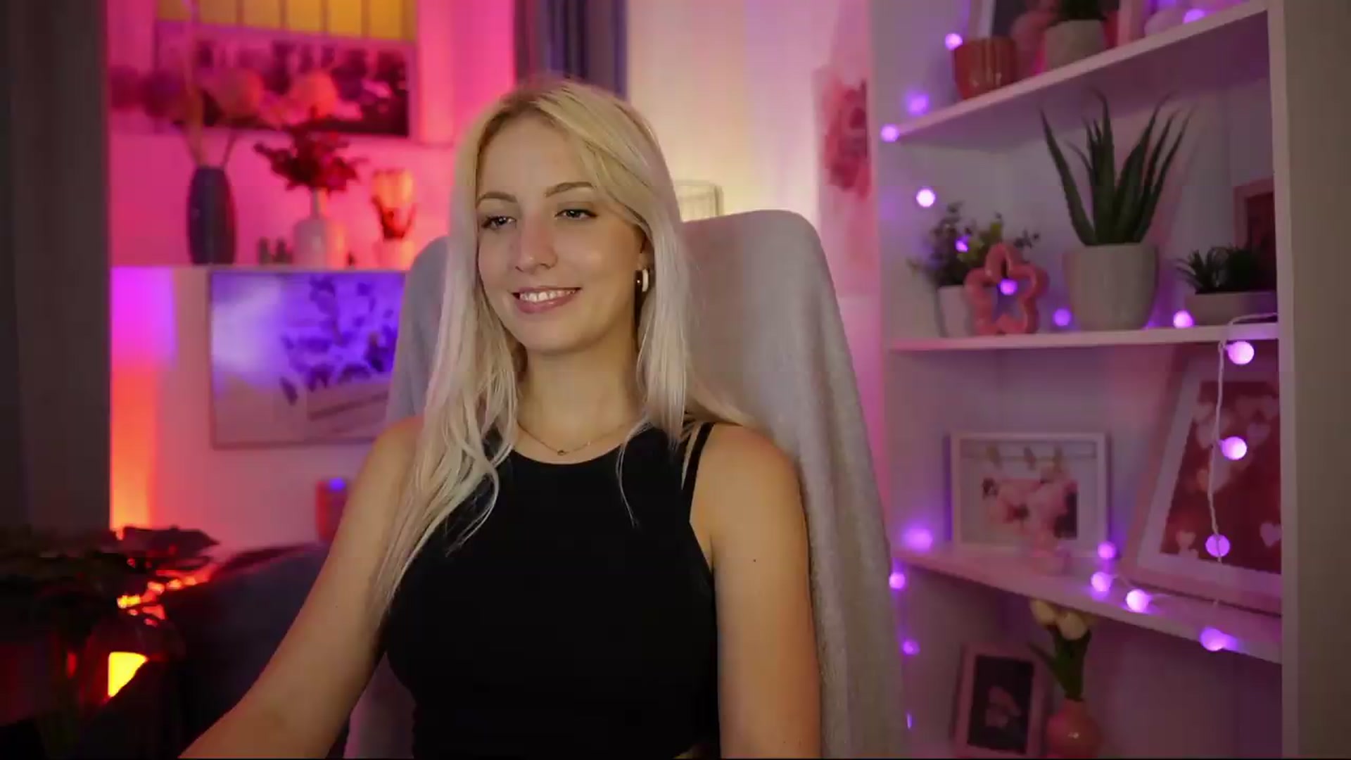 Gallery image thumbnail from Lucy_Cutie's myfreecams stream on, 08/12/2026, 20:47 image 1 of 20