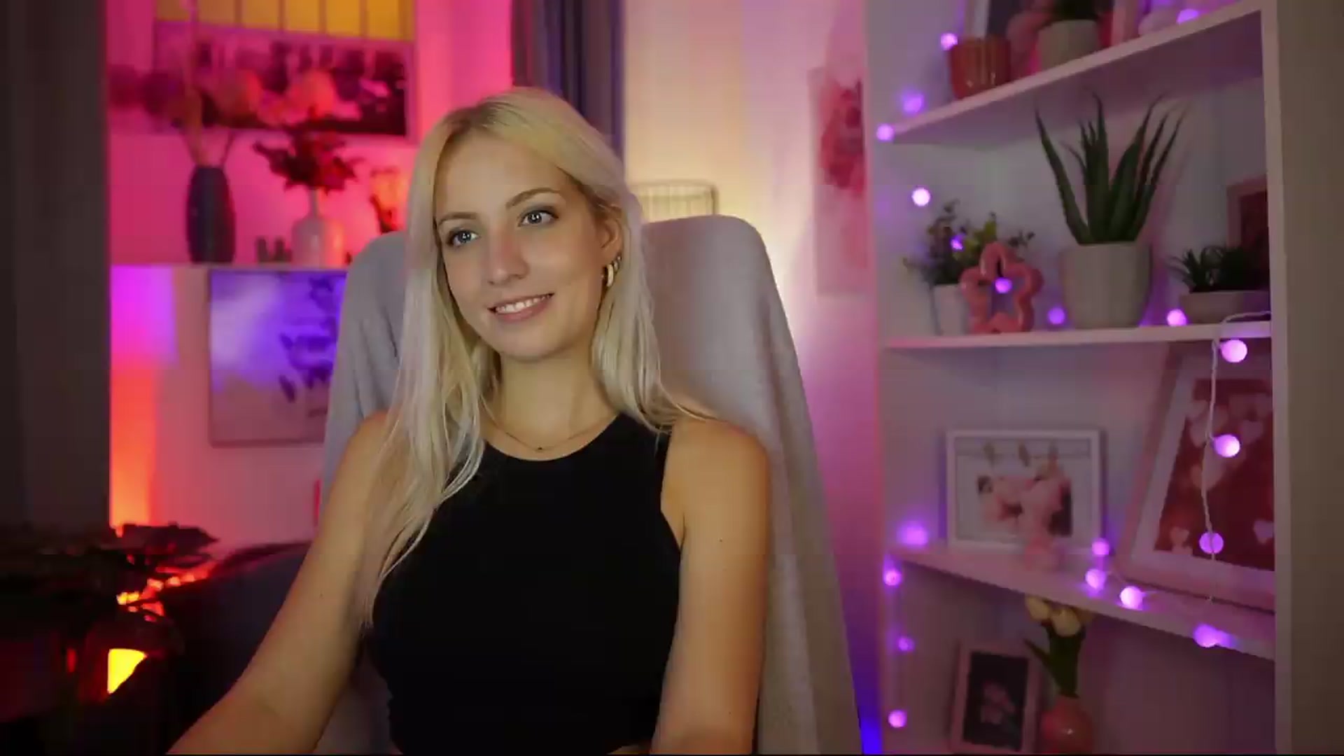Gallery image thumbnail from Lucy_Cutie's myfreecams stream on, 08/12/2026, 20:47 image 7 of 20