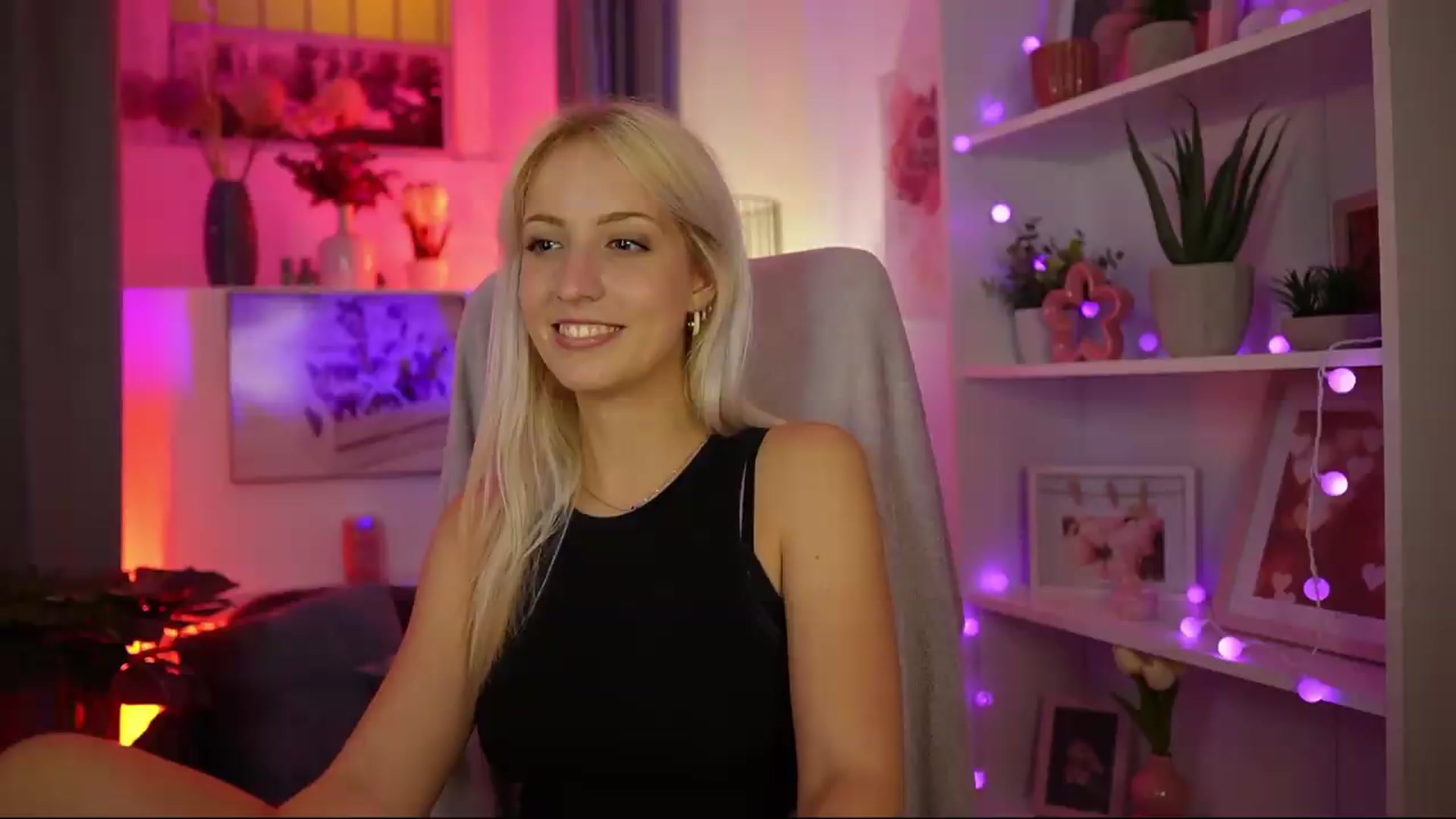 Gallery image thumbnail from Lucy_Cutie's myfreecams stream on, 08/12/2026, 22:45 image 3 of 20