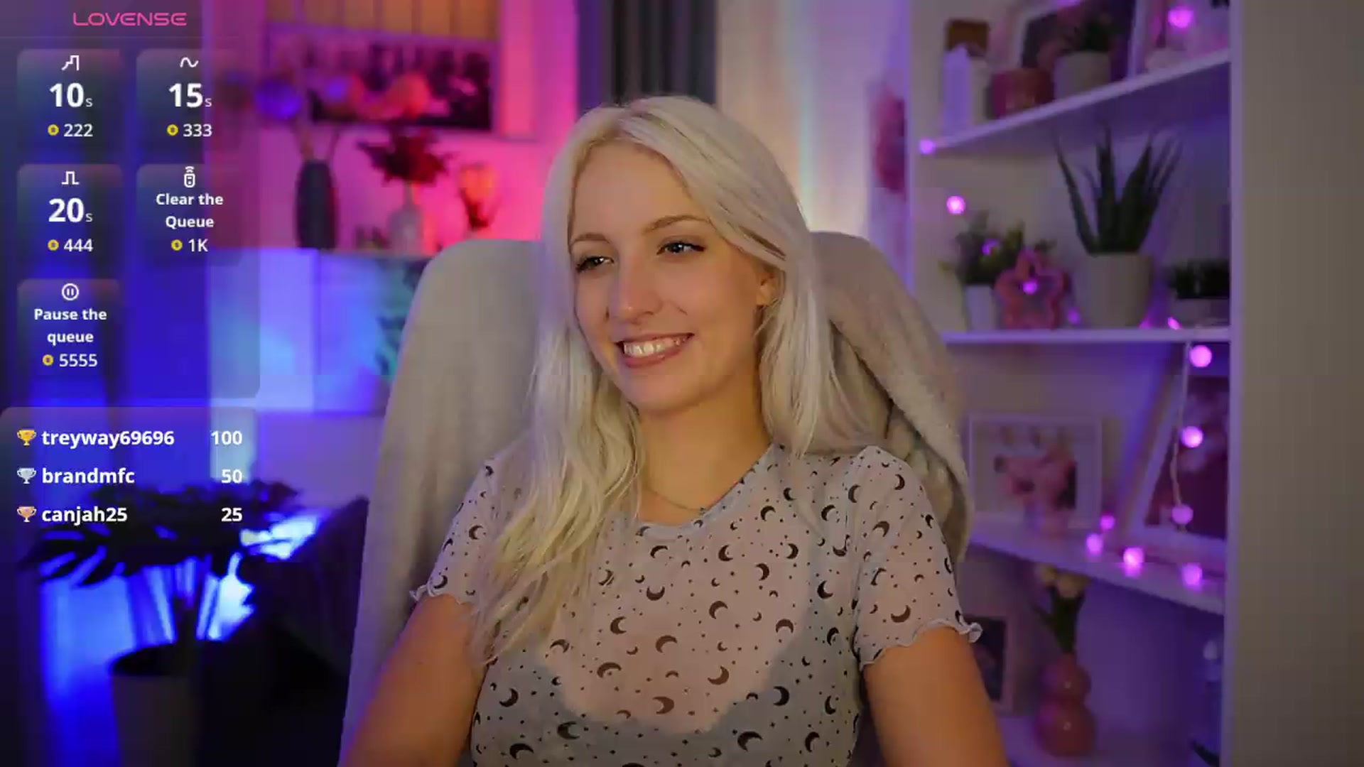 Gallery image thumbnail from Lucy_Cutie's myfreecams stream on, 08/31/2026, 24:04 image 3 of 20