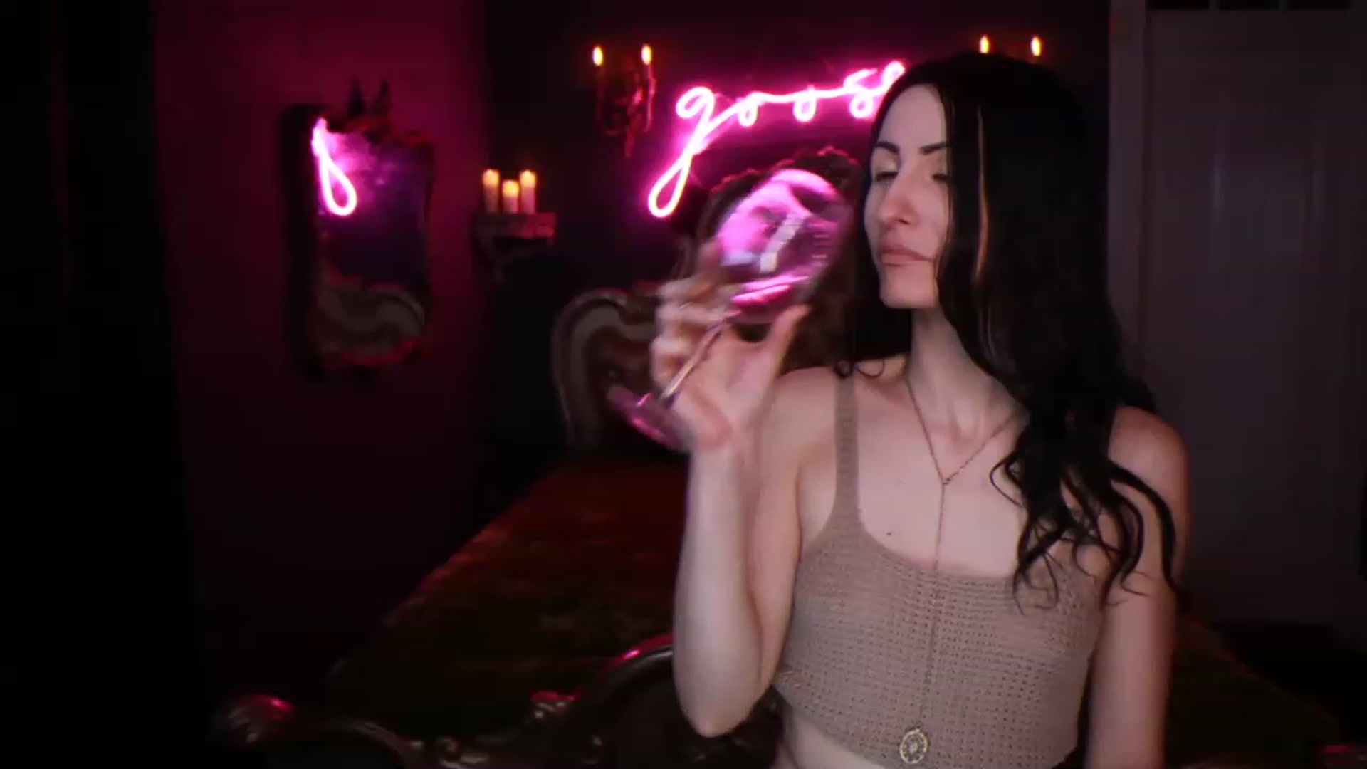 Gallery image thumbnail from Lucy_Goose's myfreecams stream on, 01/21/2023, 05:05 image 16 of 20