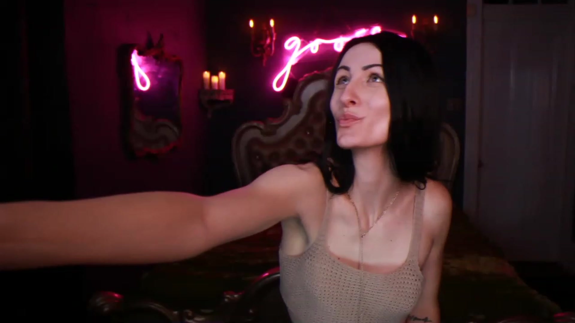 Gallery image thumbnail from Lucy_Goose's myfreecams stream on, 01/21/2023, 05:05 image 14 of 20