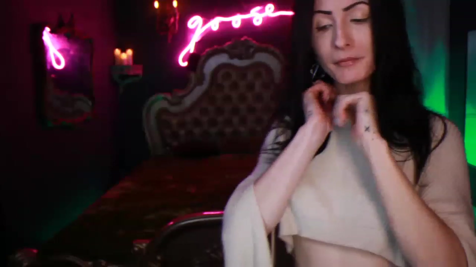 Gallery image thumbnail from Lucy_Goose's myfreecams stream on, 02/04/2023, 07:18 image 17 of 20