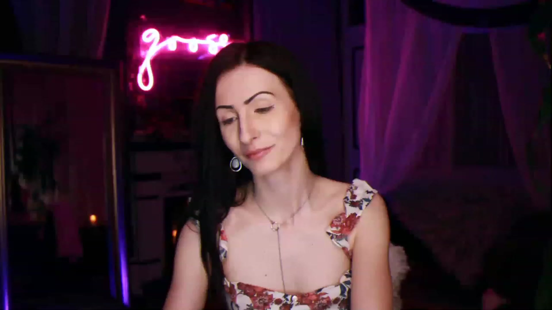 Gallery image thumbnail from Lucy_Goose's myfreecams stream on, 04/08/2023, 05:28 image 2 of 20