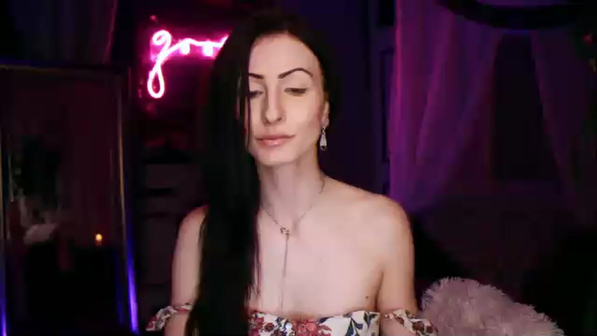 Gallery image thumbnail from Lucy_Goose's myfreecams stream on, 04/08/2023, 05:28 image 19 of 20