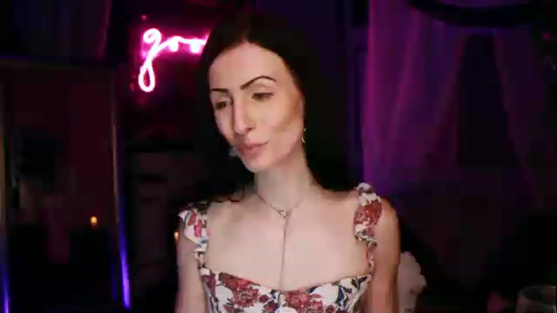 Gallery image thumbnail from Lucy_Goose's myfreecams stream on, 04/08/2023, 07:11 image 2 of 20