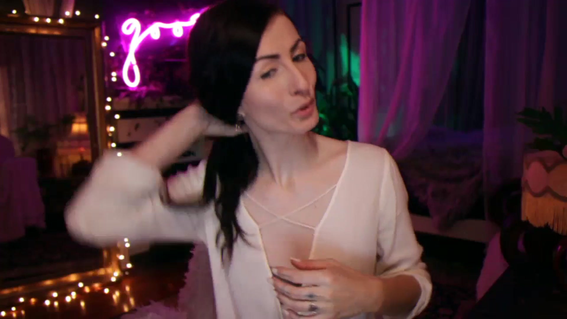 Gallery image thumbnail from Lucy_Goose's myfreecams stream on, 07/01/2023, 04:14 image 6 of 20