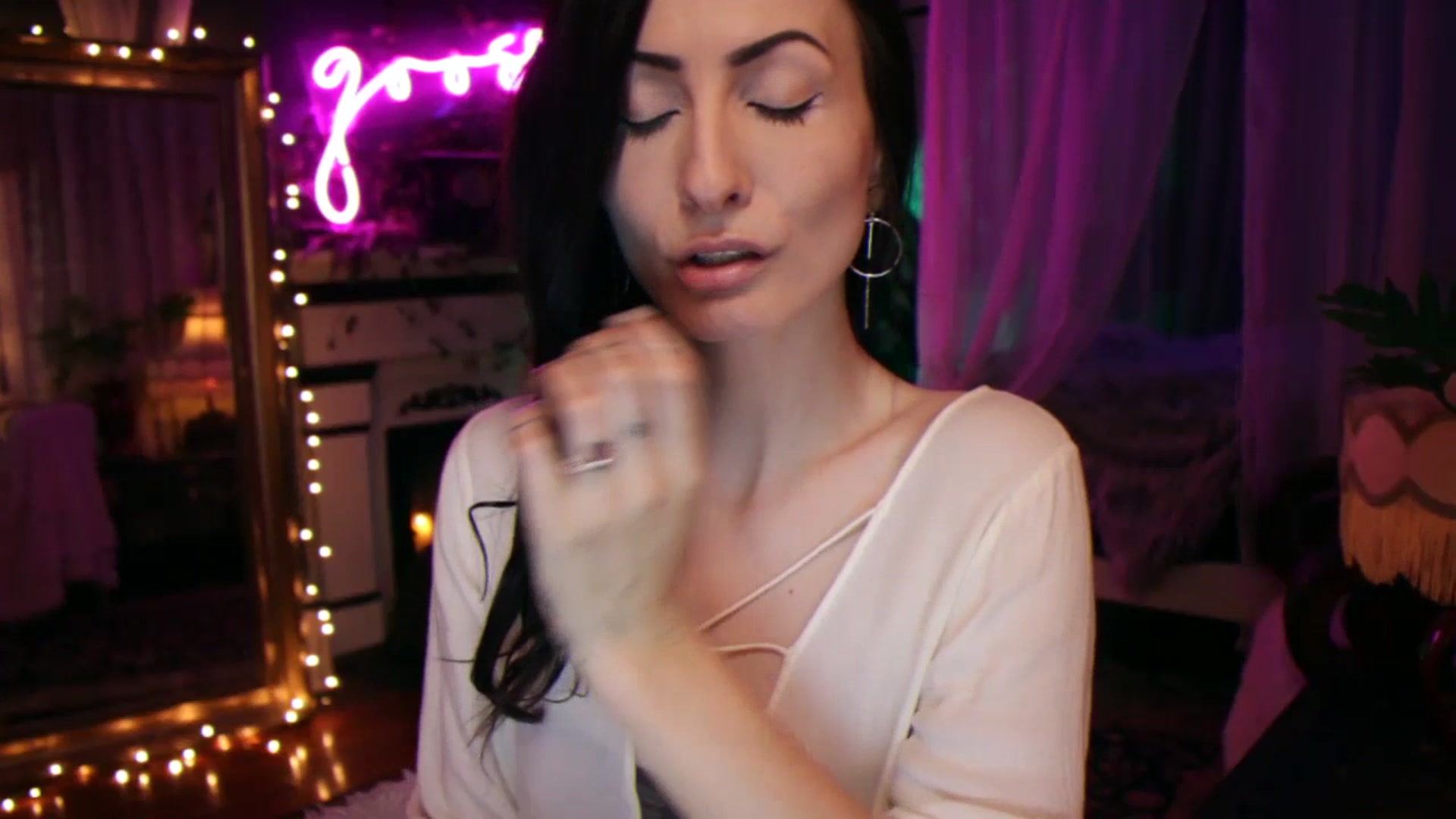 Gallery image thumbnail from Lucy_Goose's myfreecams stream on, 07/01/2023, 04:14 image 5 of 20