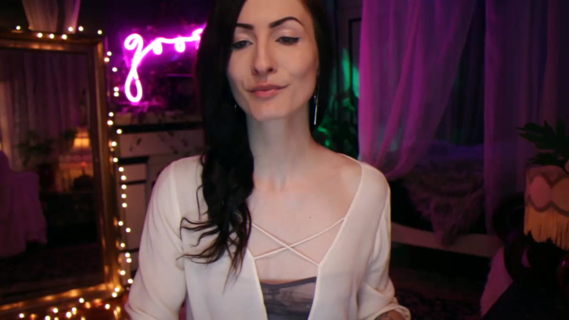 Gallery image thumbnail from Lucy_Goose's myfreecams stream on, 07/01/2023, 04:14 image 3 of 20