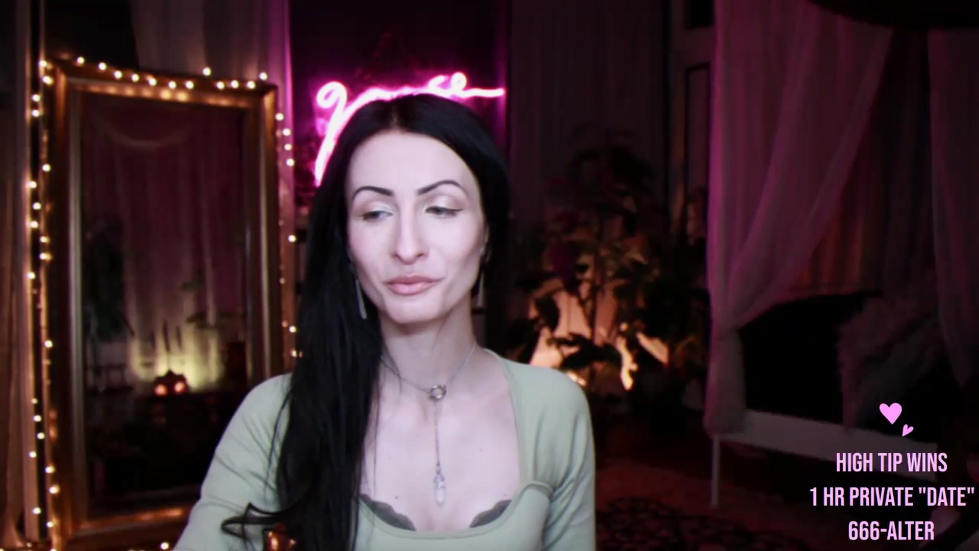 Gallery image thumbnail from Lucy_Goose's myfreecams stream on, 11/05/2023, 04:17 image 8 of 20