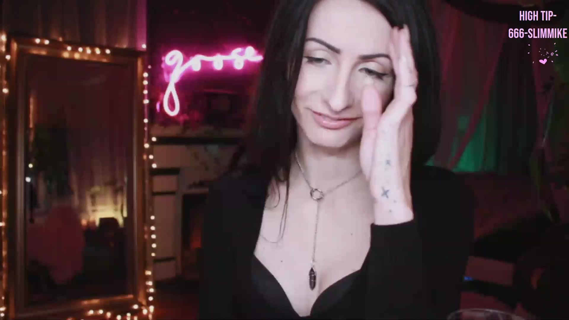 Gallery image thumbnail from Lucy_Goose's myfreecams stream on, 12/23/2023, 06:33 image 8 of 20