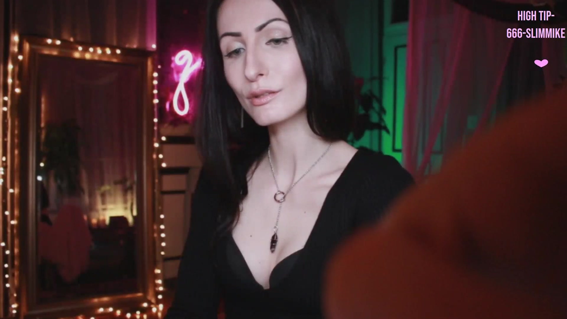 Gallery image thumbnail from Lucy_Goose's myfreecams stream on, 12/23/2023, 06:33 image 5 of 20