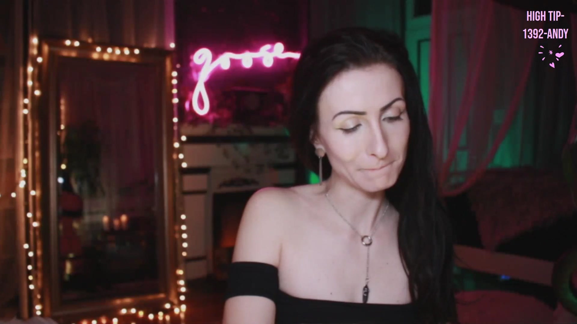 Gallery image thumbnail from Lucy_Goose's myfreecams stream on, 12/23/2023, 07:39 image 10 of 20