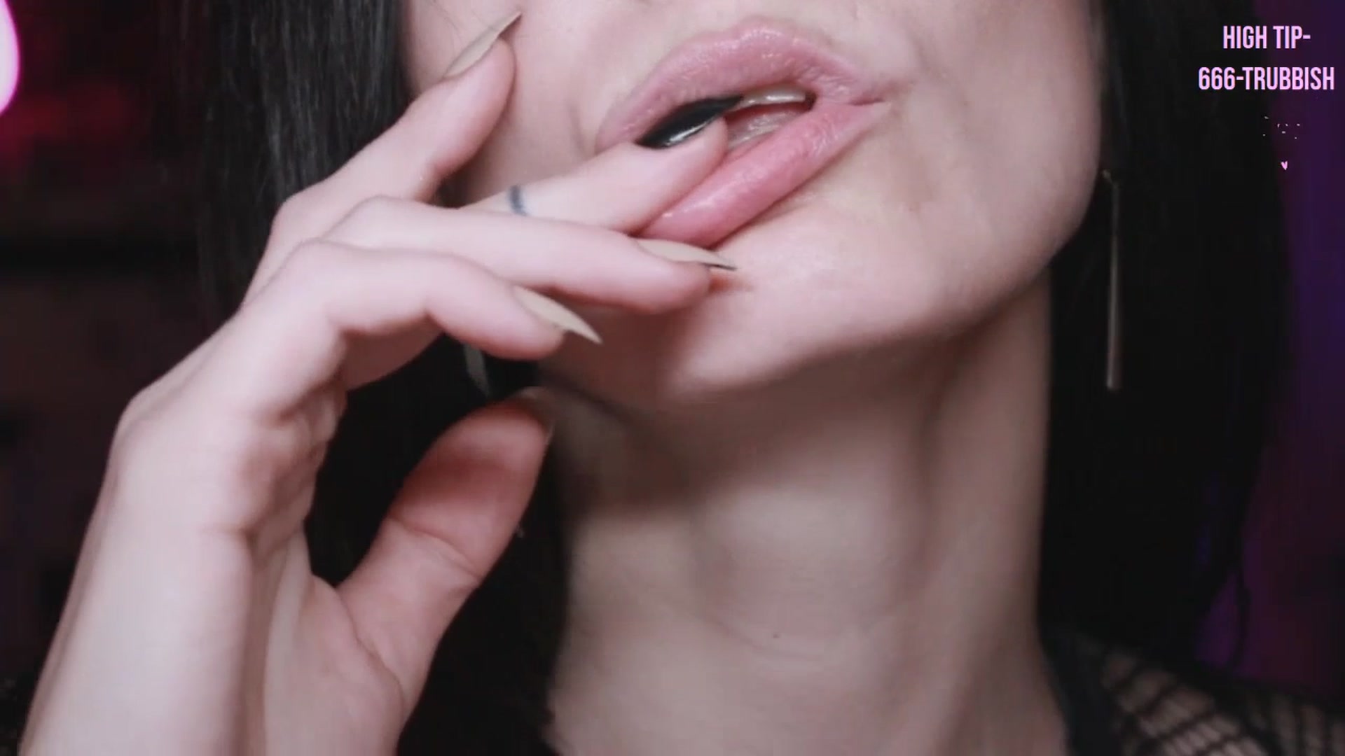 Gallery image thumbnail from Lucy_Goose's myfreecams stream on, 12/30/2023, 08:36 image 18 of 20