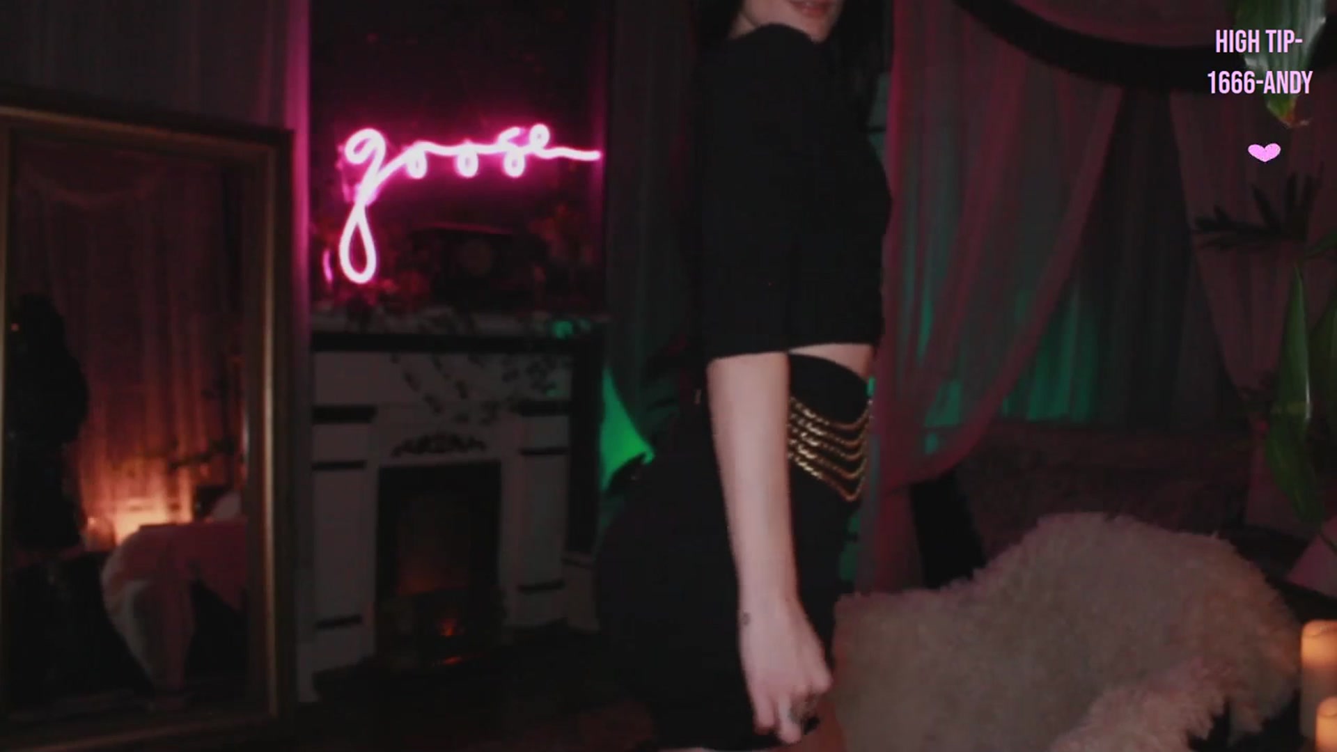 Gallery image thumbnail from Lucy_Goose's myfreecams stream on, 02/03/2024, 05:09 image 2 of 20
