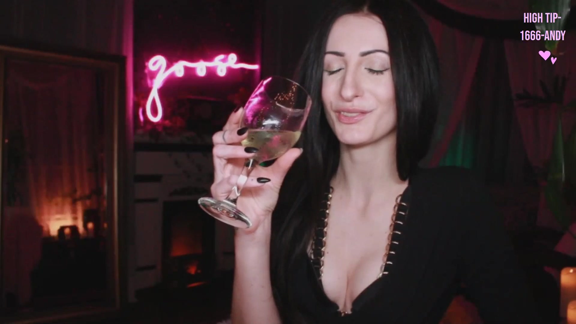 Gallery image thumbnail from Lucy_Goose's myfreecams stream on, 02/03/2024, 05:09 image 15 of 20