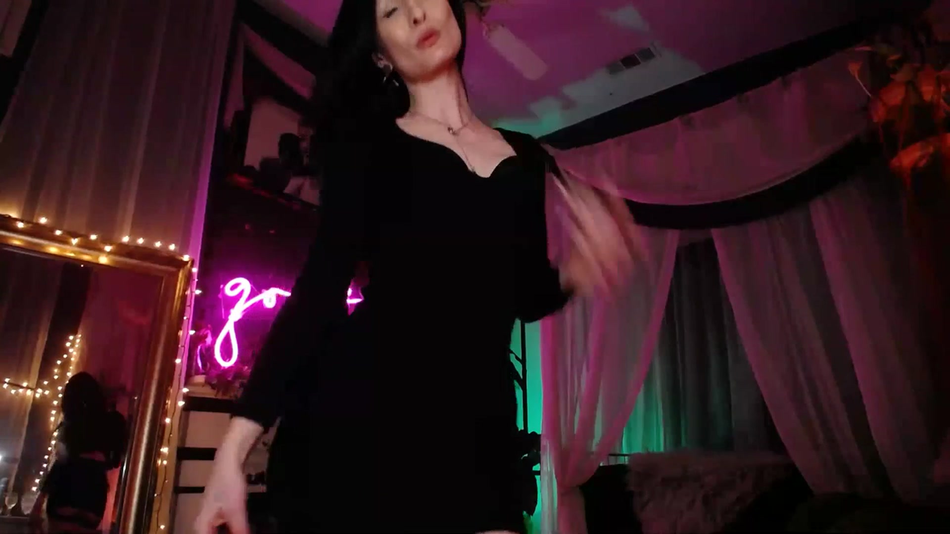 Gallery image thumbnail from Lucy_Goose's myfreecams stream on, 02/24/2024, 06:58 image 14 of 20