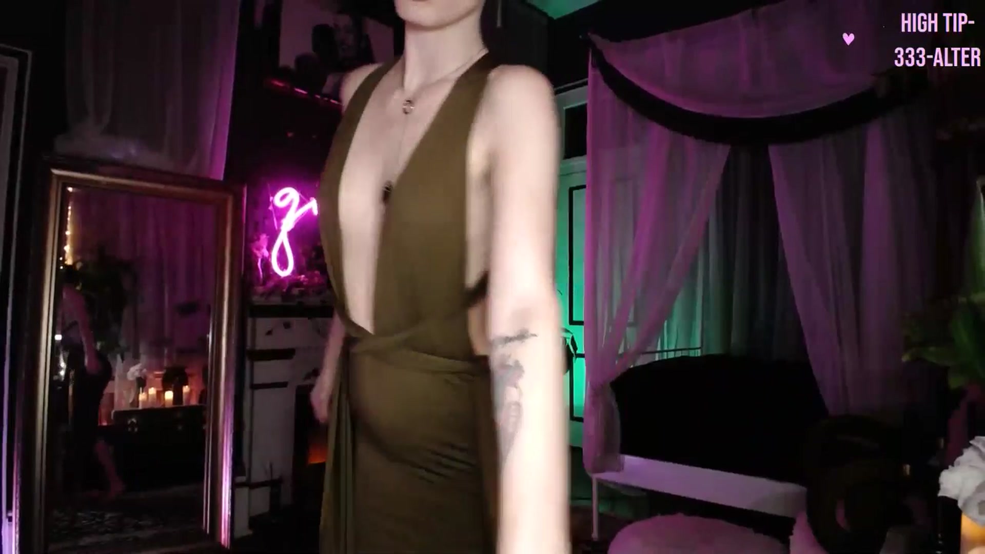 Gallery image thumbnail from Lucy_Goose's myfreecams stream on, 05/04/2024, 08:36 image 7 of 20
