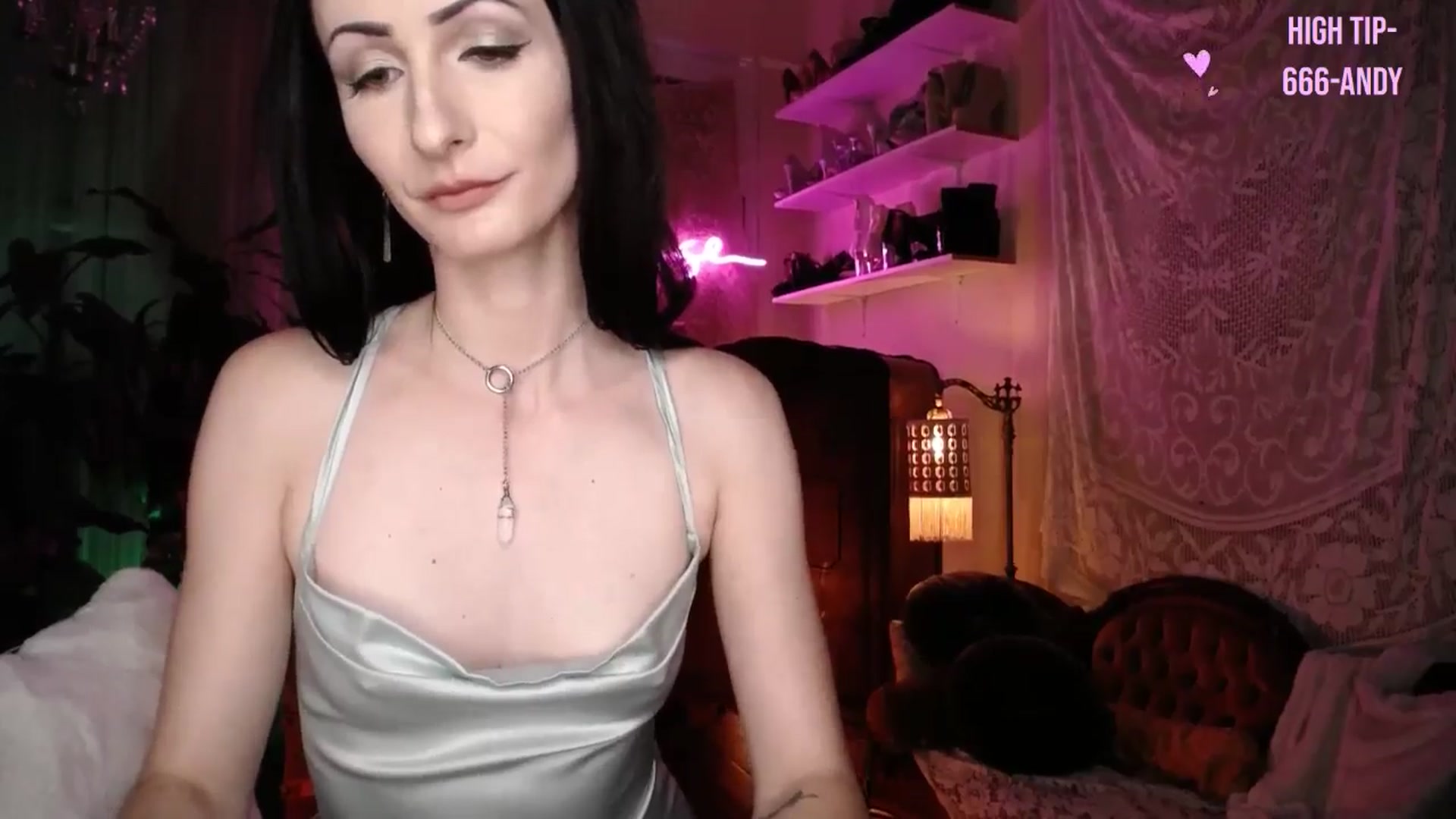 Gallery image thumbnail from Lucy_Goose's myfreecams stream on, 05/25/2024, 06:22 image 3 of 20